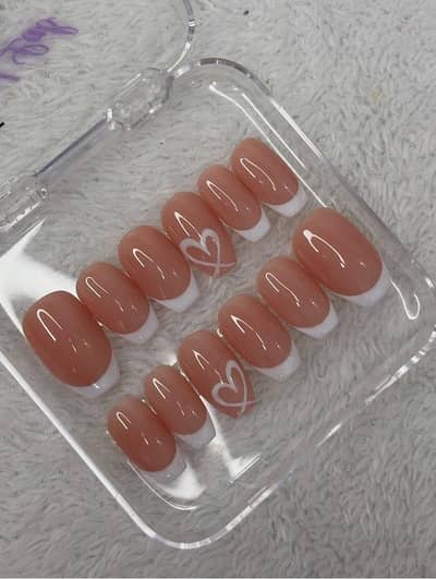 artificial nails