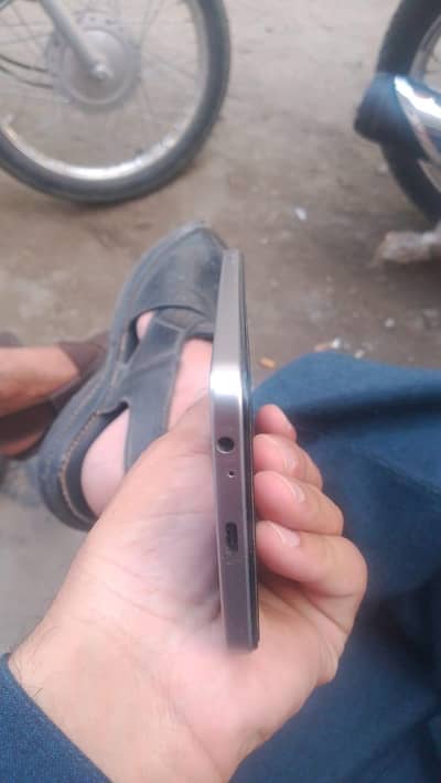 TECNO SPARK GO THREE