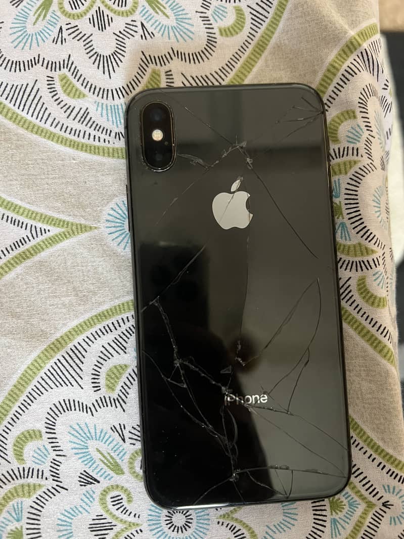 Apple iPhone X 4