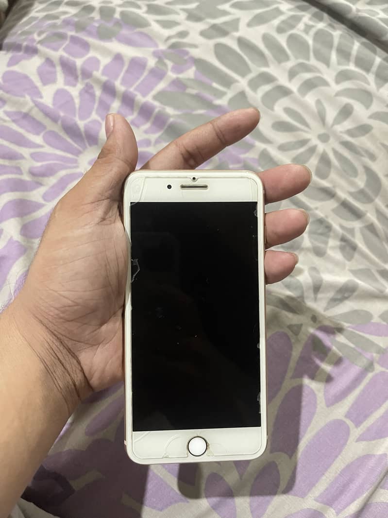 Apple iPhone 8 Plus 4