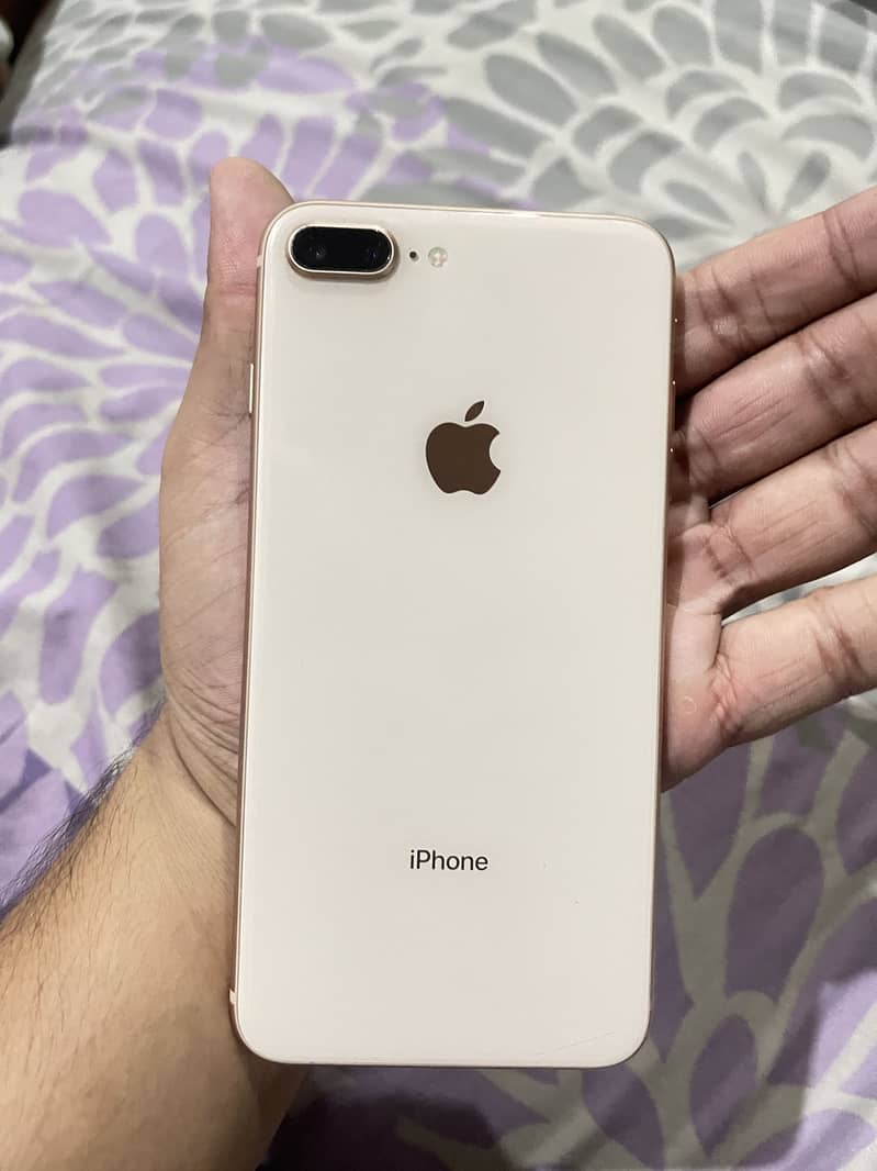 Apple iPhone 8 Plus 5