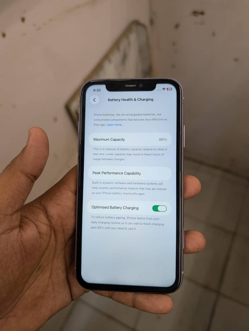 Apple iPhone 11 3