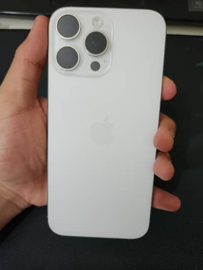 Apple iPhone 16 Pro Max 100% Battery Health