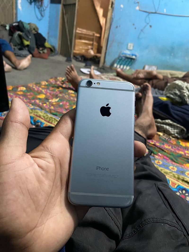 Apple iPhone 6 2