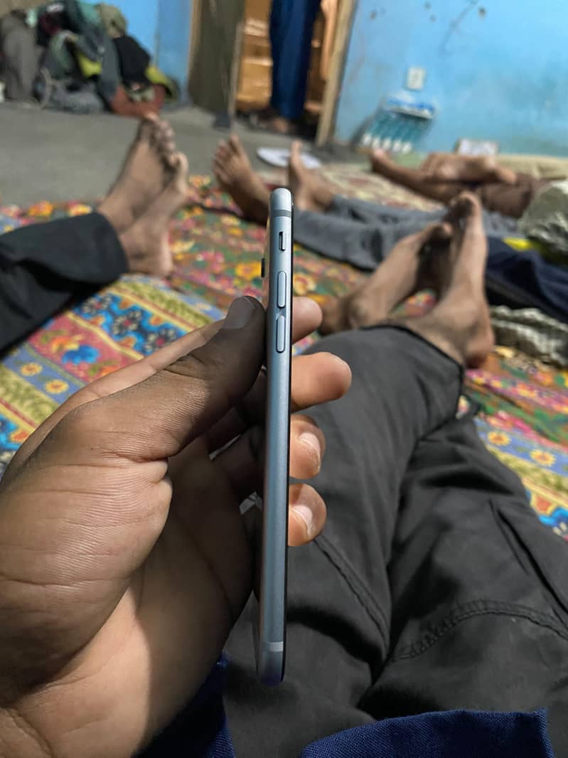 Apple iPhone 6 6