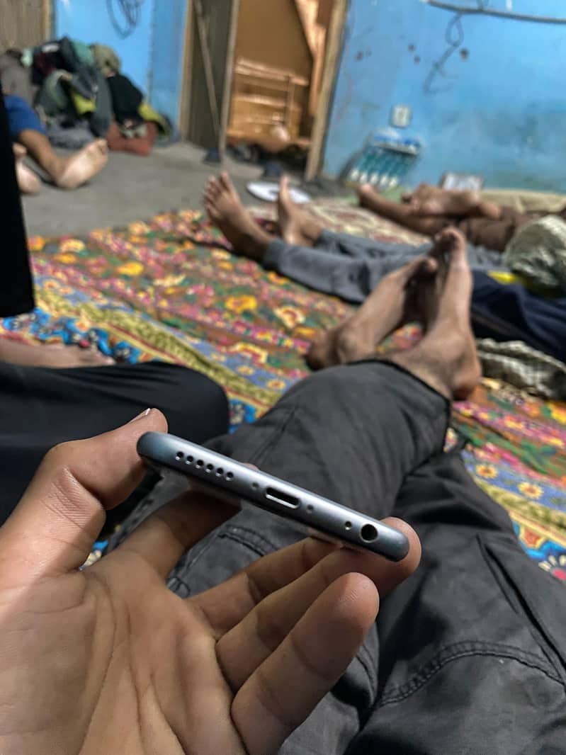 Apple iPhone 6 10