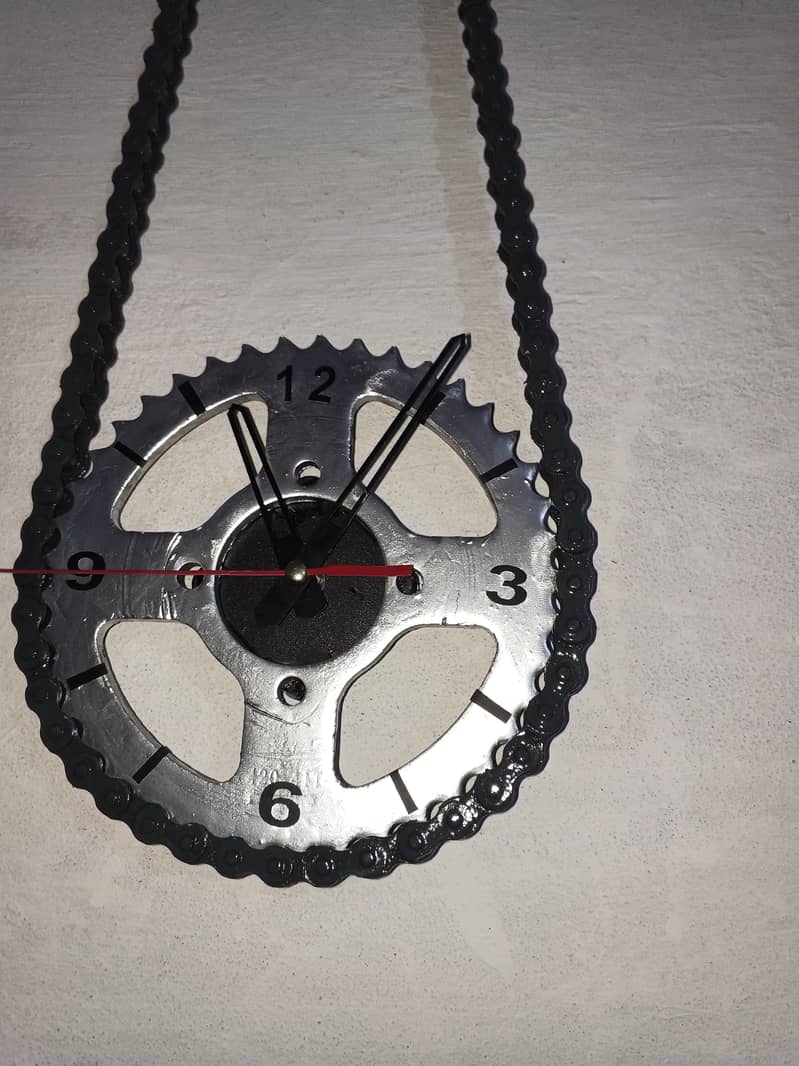 Chain Clock Antique 3