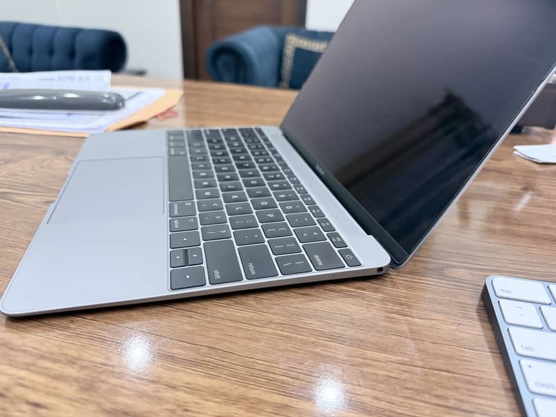 MacBook m3 intel 2017 2