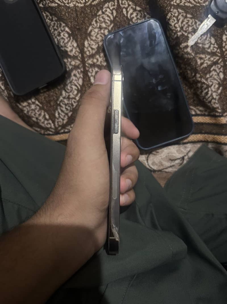 Apple iPhone 12 Pro 2