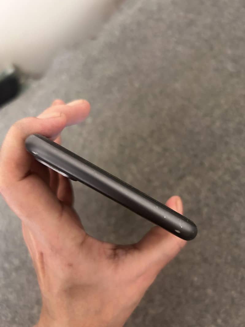Apple iPhone 8 Plus 1