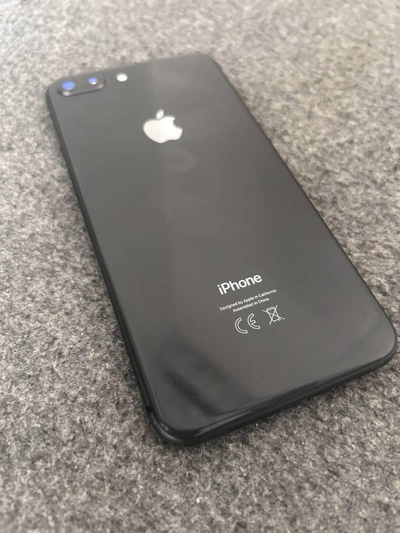 Apple iPhone 8 Plus 6