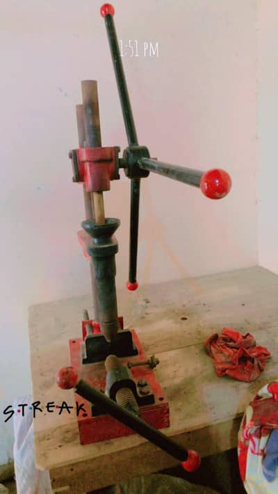 manual hand pressed machine for USB/micro USB/ type -c. Data cable