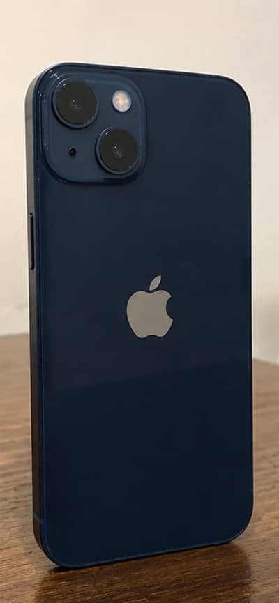 Apple iPhone 13