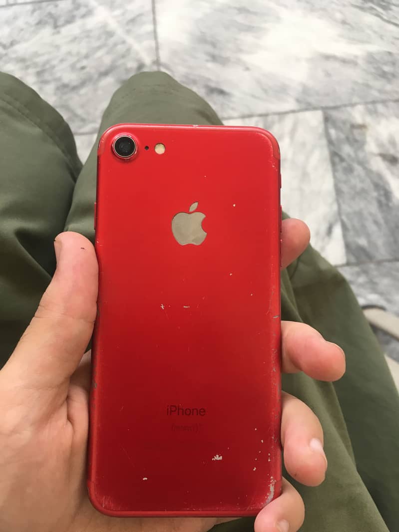 Apple iPhone 7 1