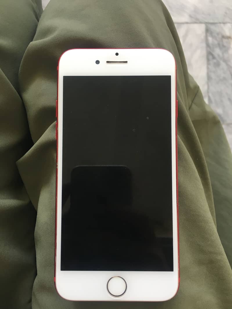 Apple iPhone 7 3