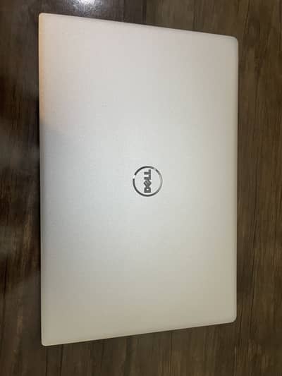 Dell xps 9350 i7 6th generation