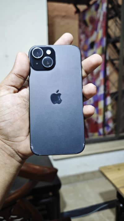 Apple iPhone 15