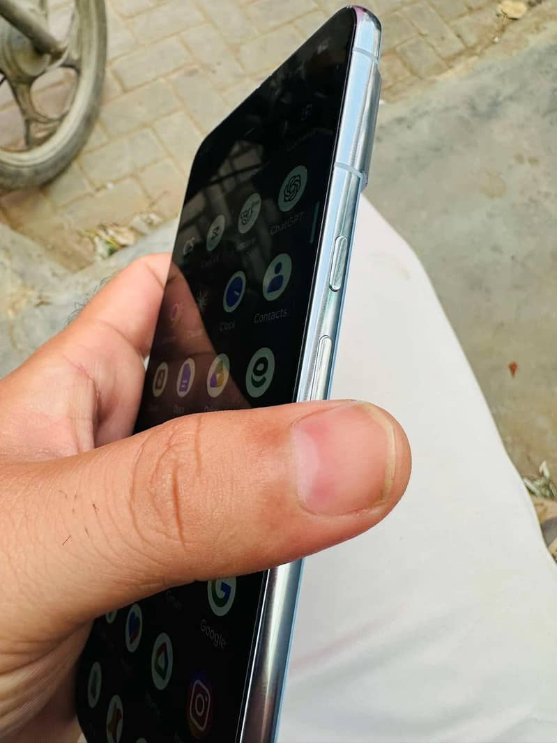 Google Pixel 8 Pro 6