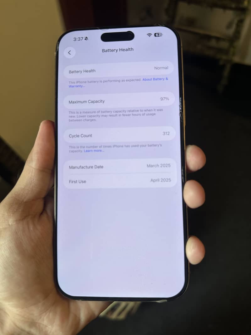 Apple iPhone 16 Pro Max 2