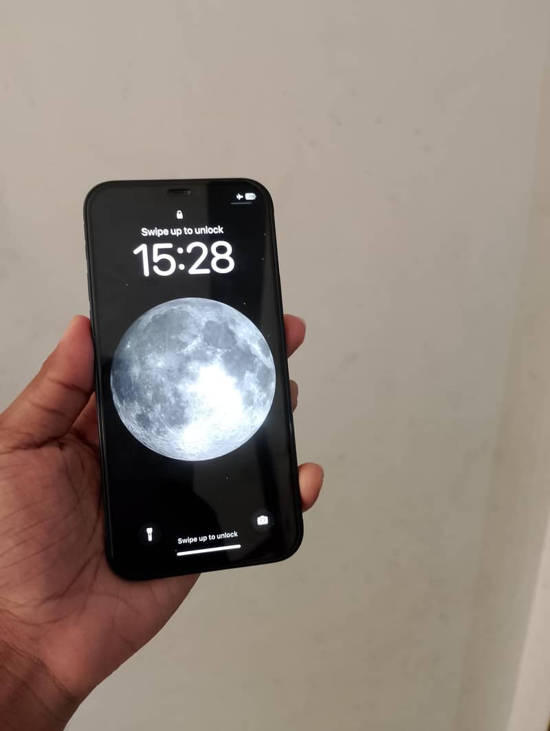 Apple iPhone 12 1