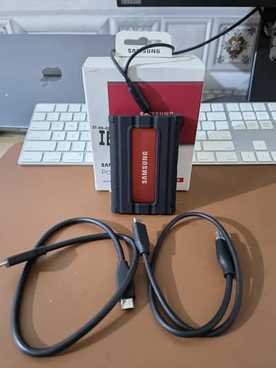 Samsung Portable SSD T7 1TB (Mint Condition / Barely Used)