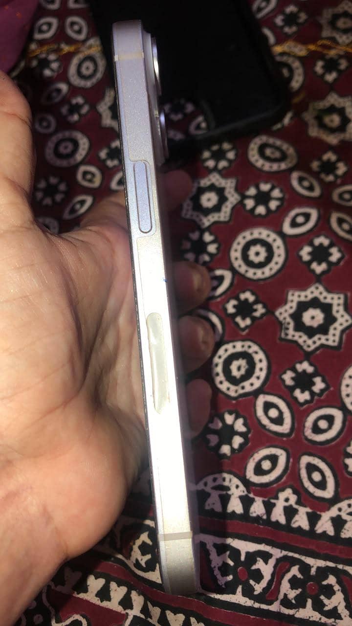 Apple iPhone 14 1