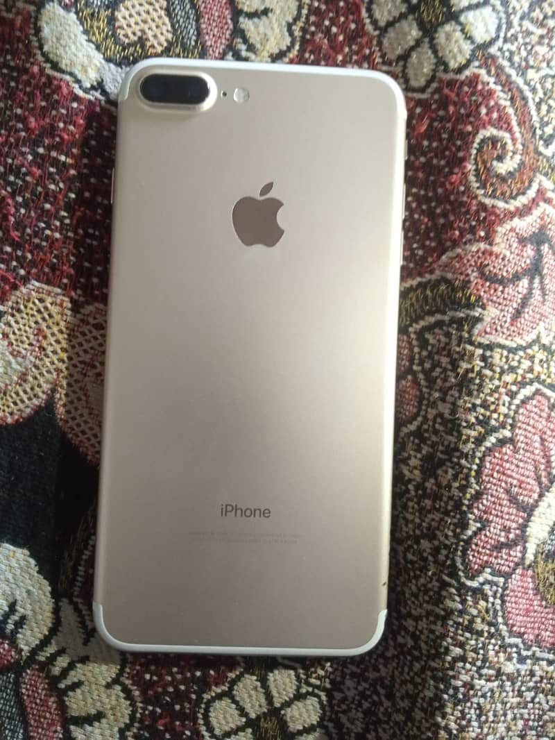 Apple iPhone 7 Plus 3