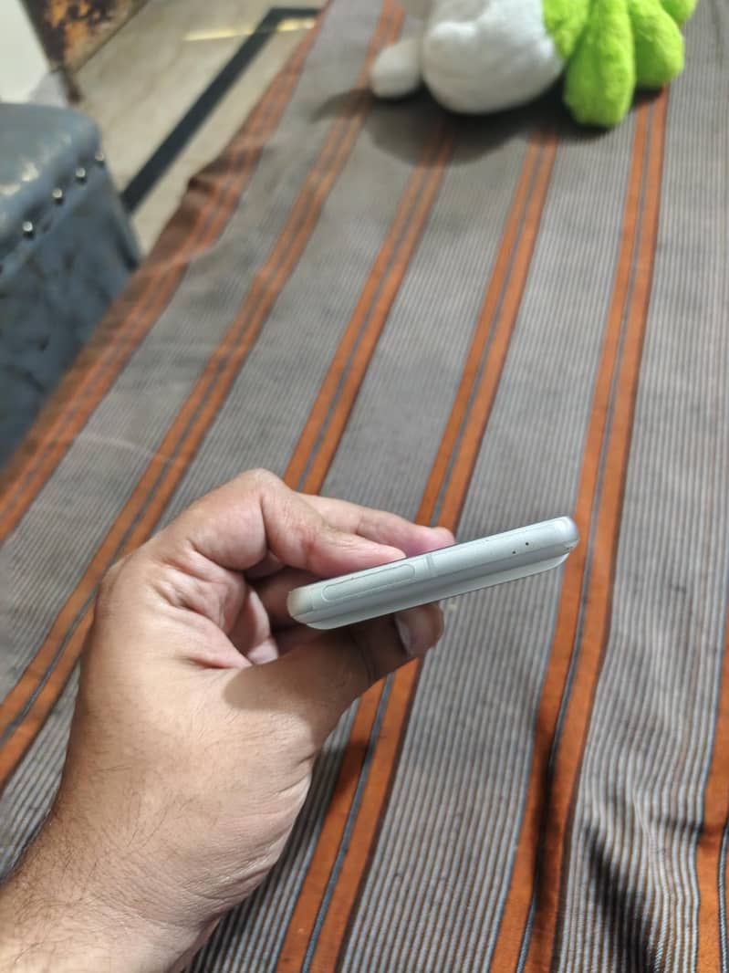 Google Pixel 7 3