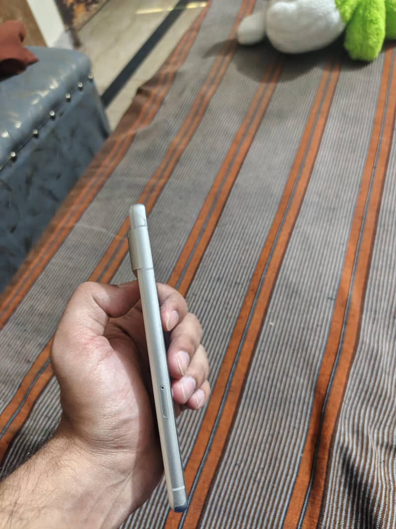 Google Pixel 7 5