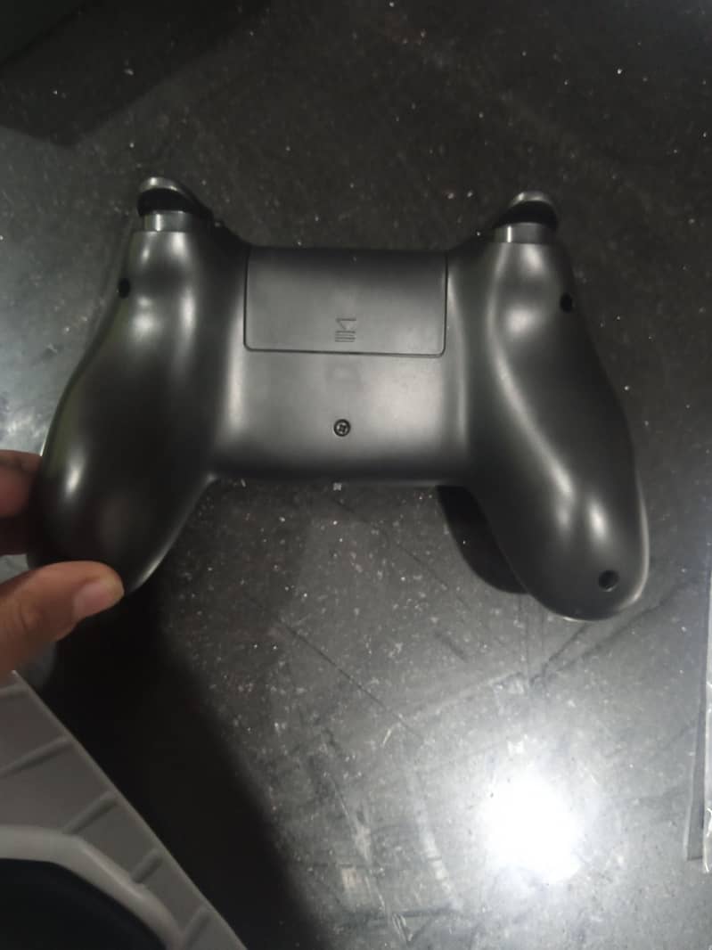 wireless 2.4G game controller 2
