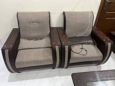 7 seater sofa set with 3 tables for sale.