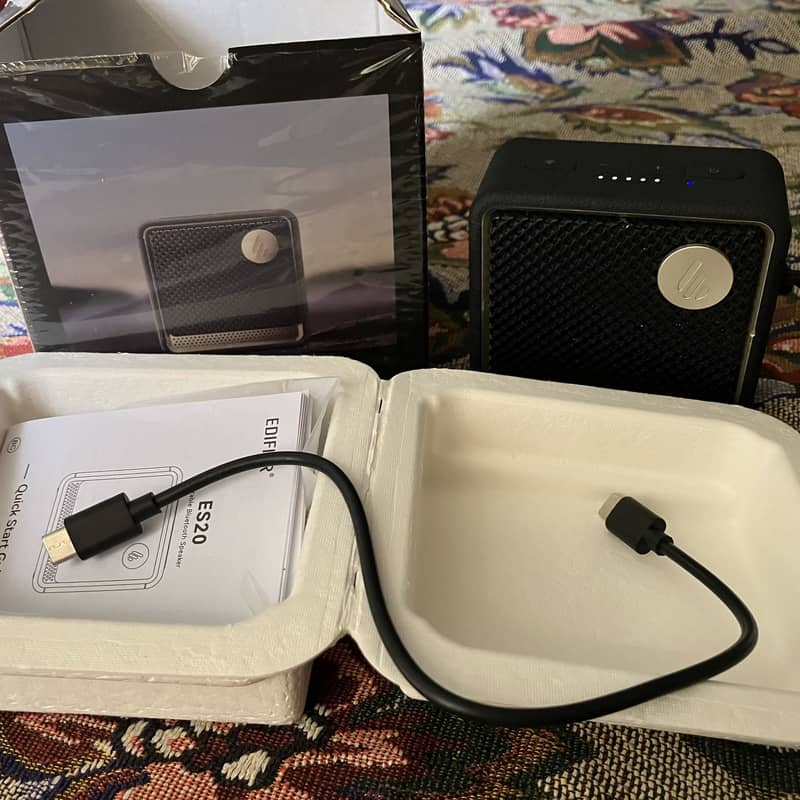 Edifier ES20 Wireless Speaker 8
