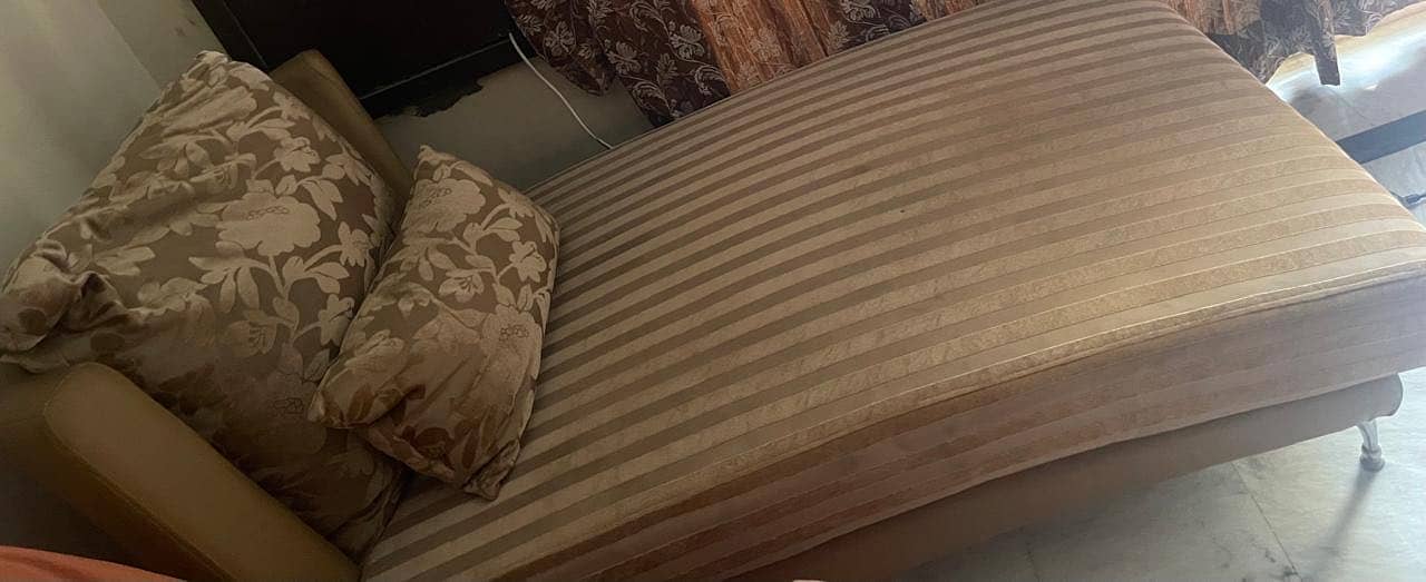 Dewan sofa 1