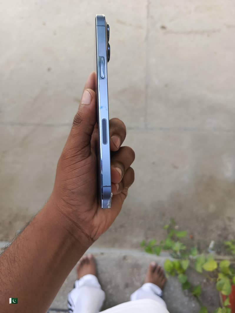 Apple iPhone 13 Pro Max 7