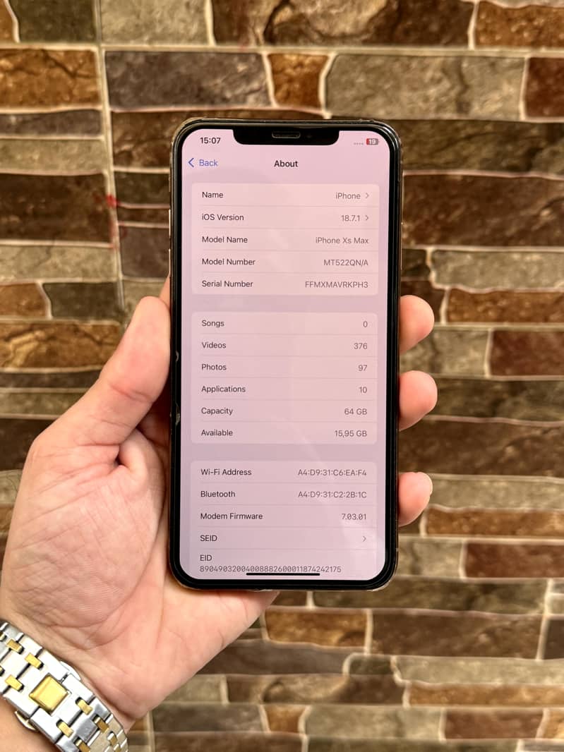 Apple iPhone XS Max 4
