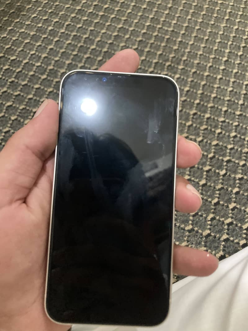 Apple iPhone 13 2