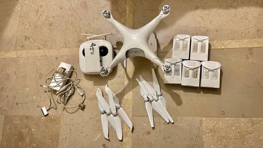 DJI PHANTOM 4 PRO DRONE