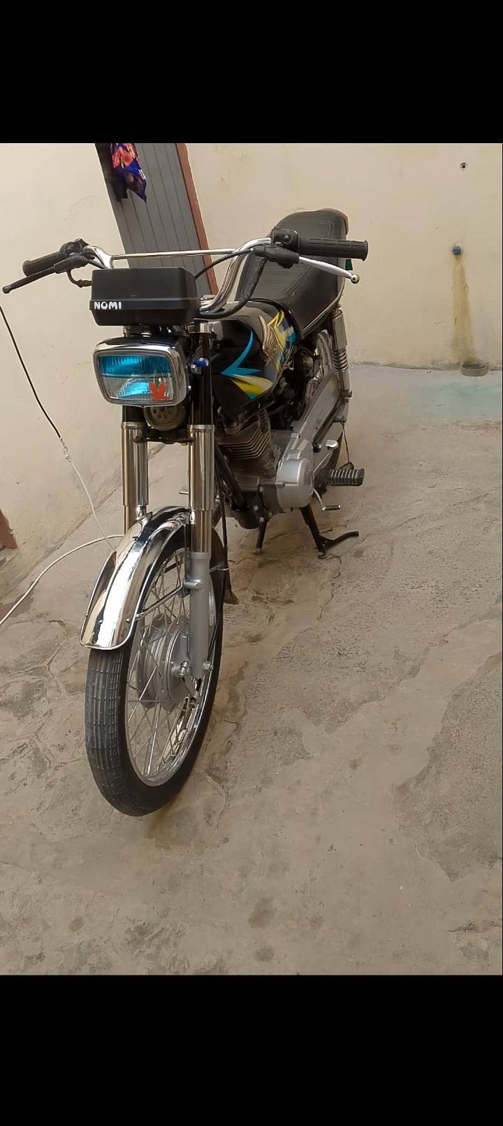A562898 1