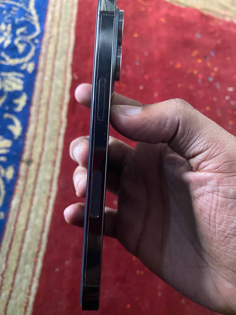Apple iPhone 13 Pro 0
