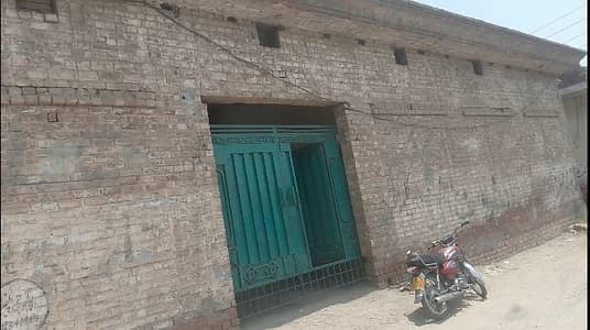 1 kanal corner factory/ house/ warehouse/haveli/ on rent walking distance from Ferozepur road kahna nau Lahore