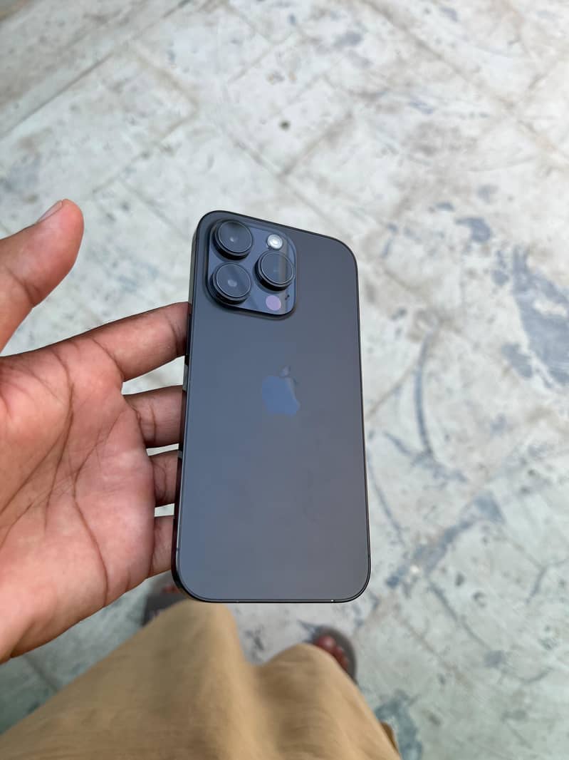 Apple iPhone 14 Pro 0
