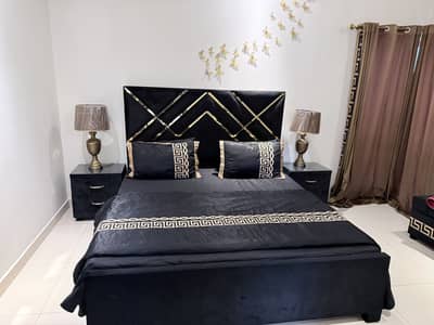 Elegant Bed for Sale – Excellent Condition”.