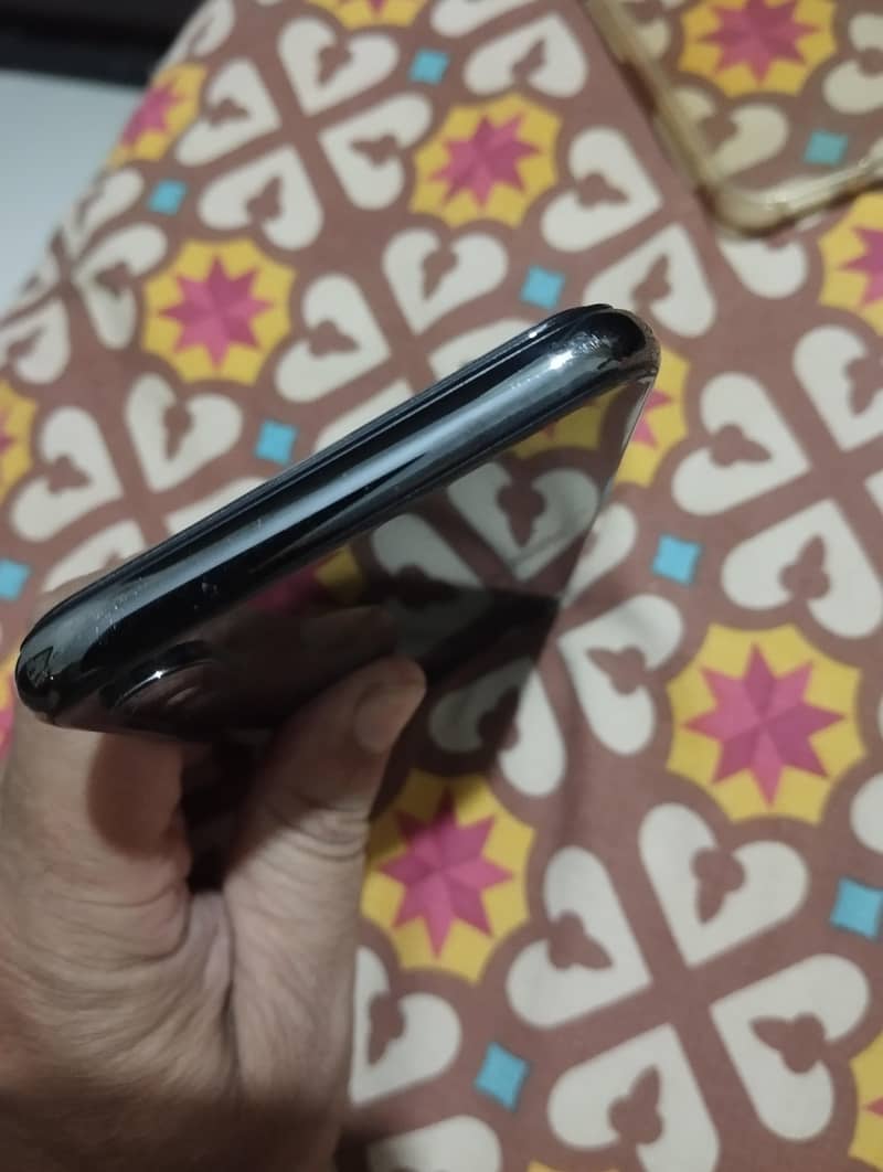 Apple iPhone X 5