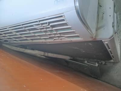 selling Inverter Ac repair ho chukka hai 1st time