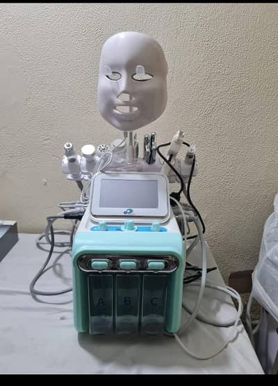 Hydra facial machine 8 in 1