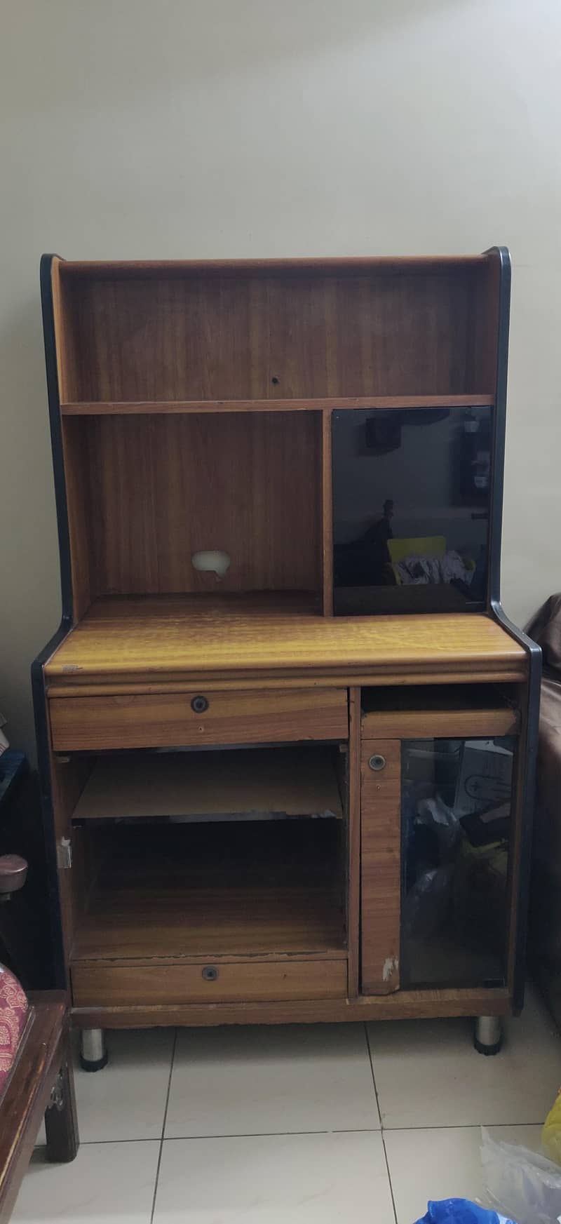 COMPUTER TROLLEY (HIGH QUALITY) 1