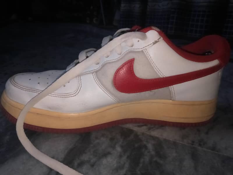 Nike  0