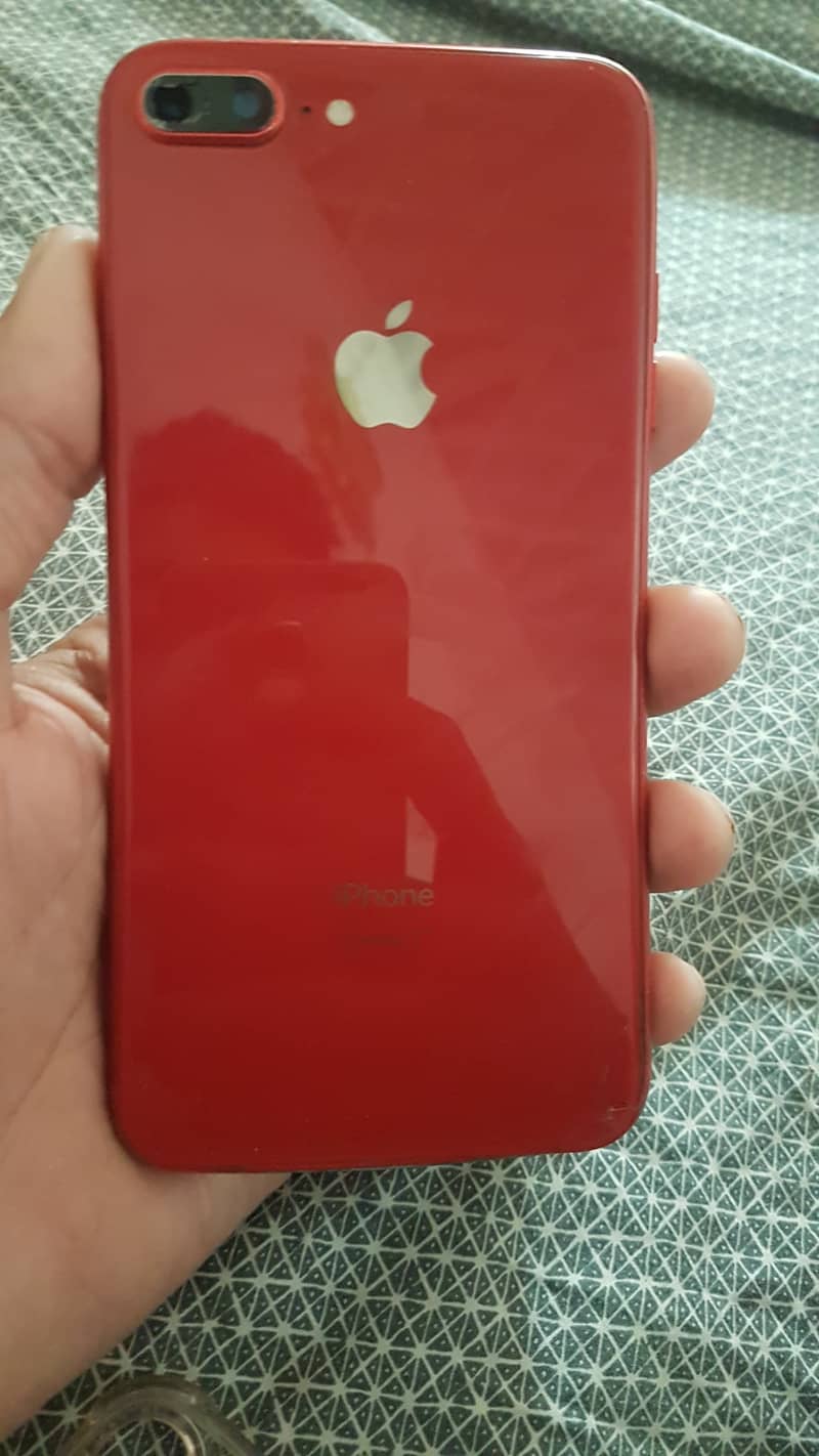 Apple iPhone 8 Plus 1