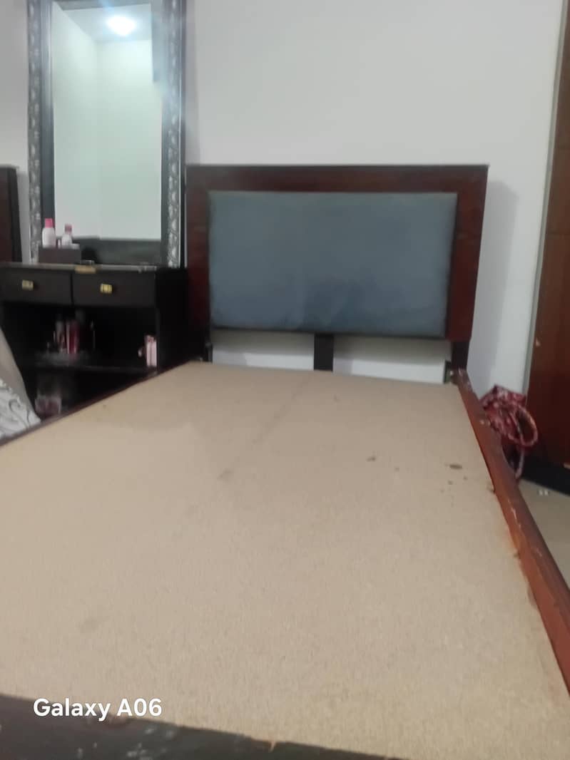 two  single bed with matras 1