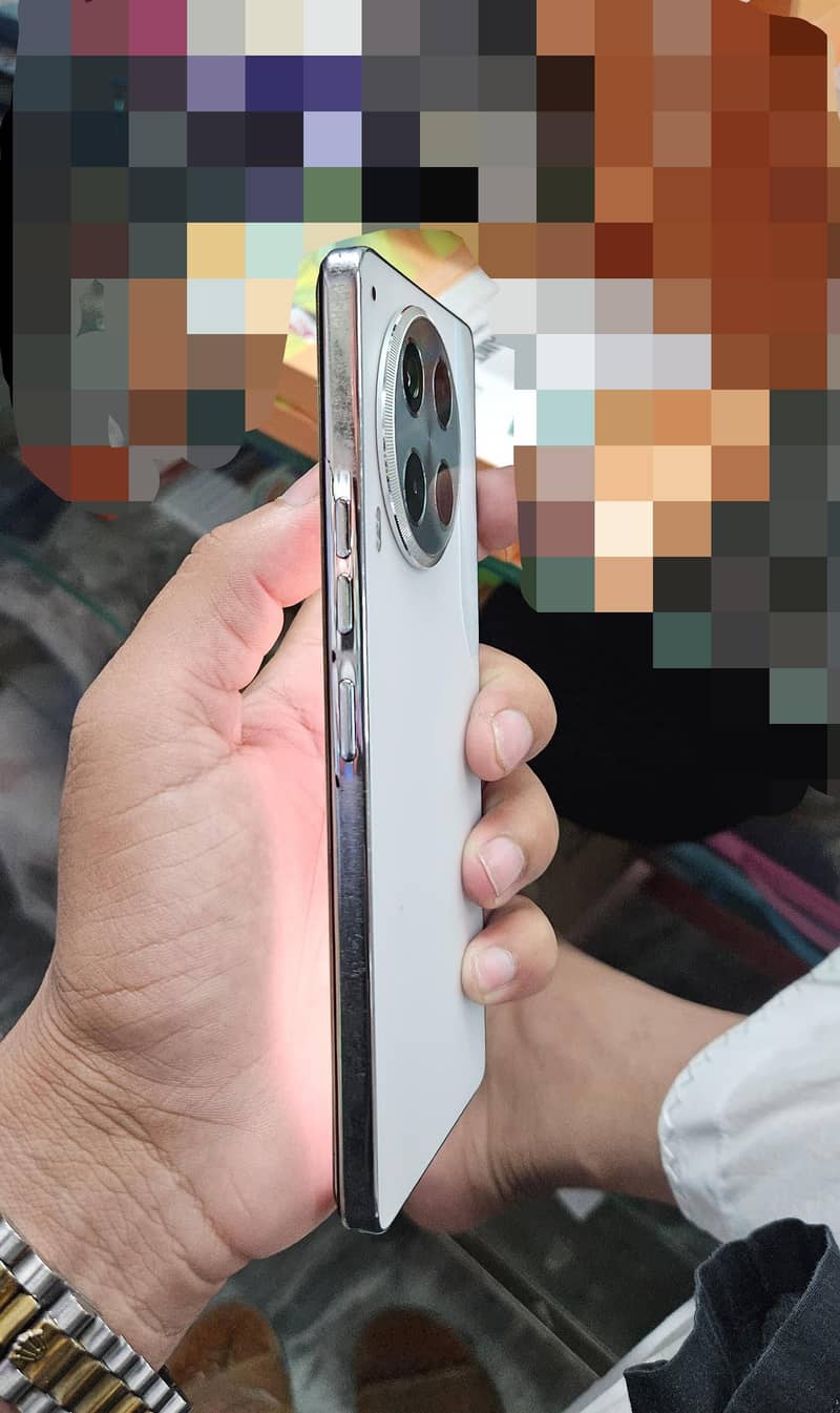 Tecno CAMON 30 4